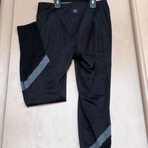 Sporty Leggings with mesh bottom